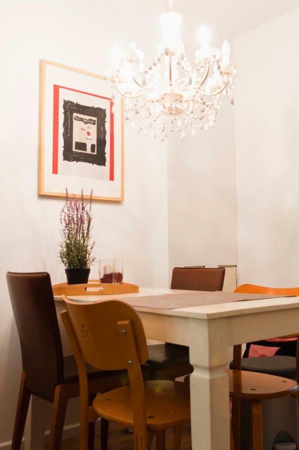 Beautiful Park Apartment For 4 Guests Berlim Exterior foto