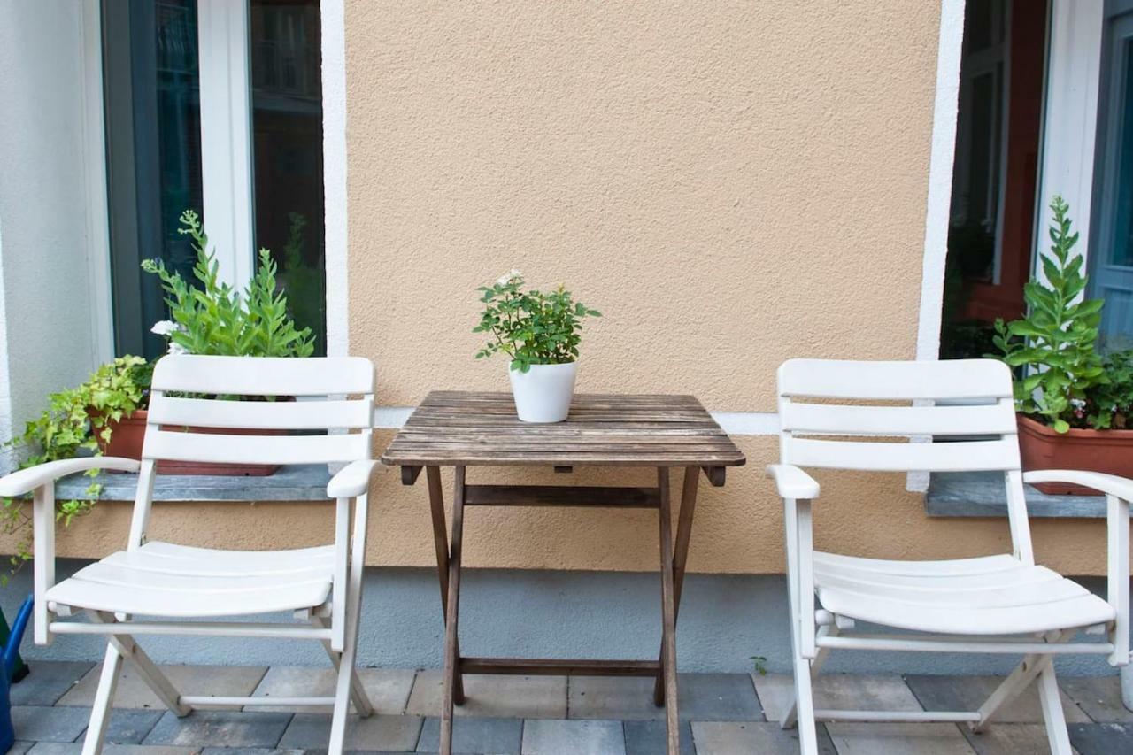 Beautiful Park Apartment For 4 Guests Berlim Exterior foto